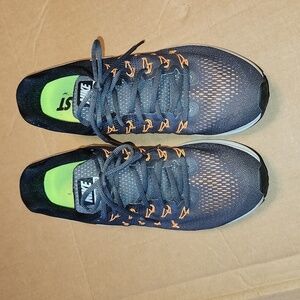 Nike Air Zoom Pegasus 33 trainer sneakers sz 10.5 men